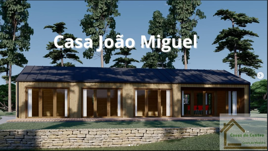 Pinheiro — casa de madeira