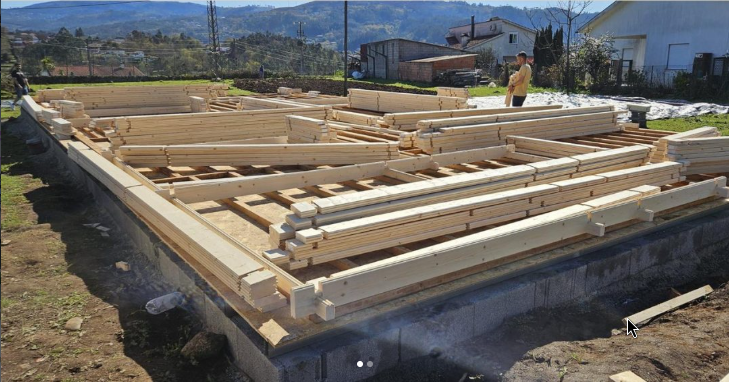 Construção de casa de madeira — estrutura em madeira